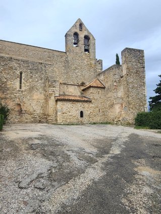 Remparts et église Saint Didier XIIe